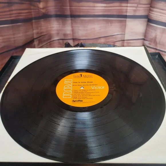 Vintage Vinyl Record " This Is Artie Shaw " Jazz 1971 - Picture 4 of 7